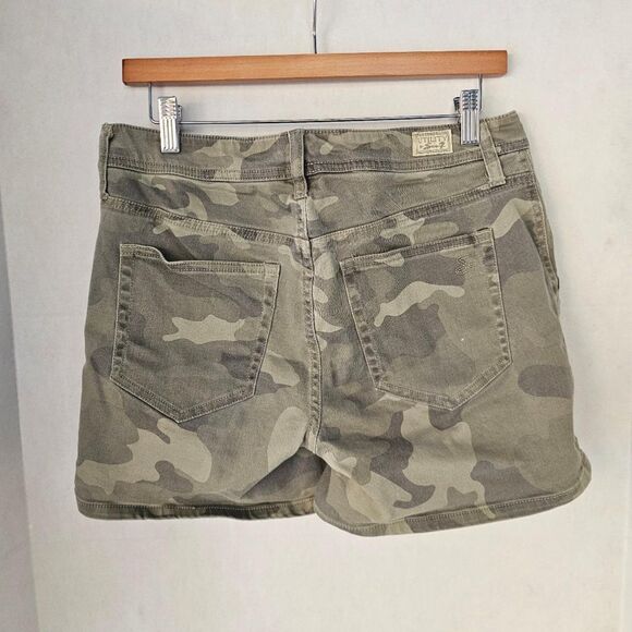 Seven7 Camo Utility Shorts – Size 8 – Soft Stretch Twill with Patch Pockets - Picture 4 of 7